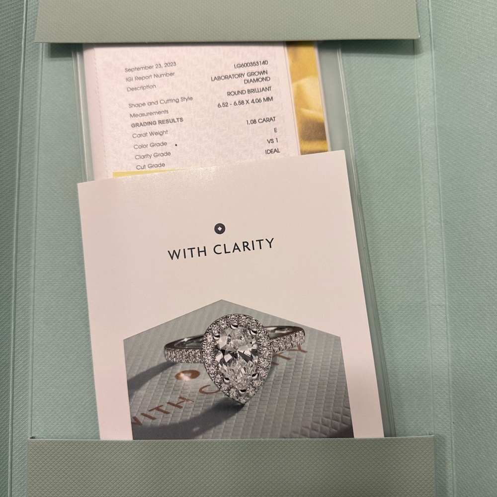 White Gold Solitaire Diamond Engagement Ring 1.08 carats - Picture 7 of 10
